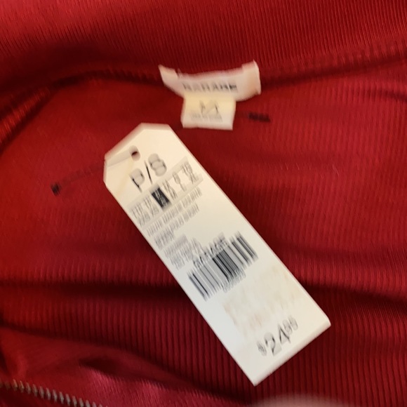 Red ribbed zip front crop - Picture 5 of 5